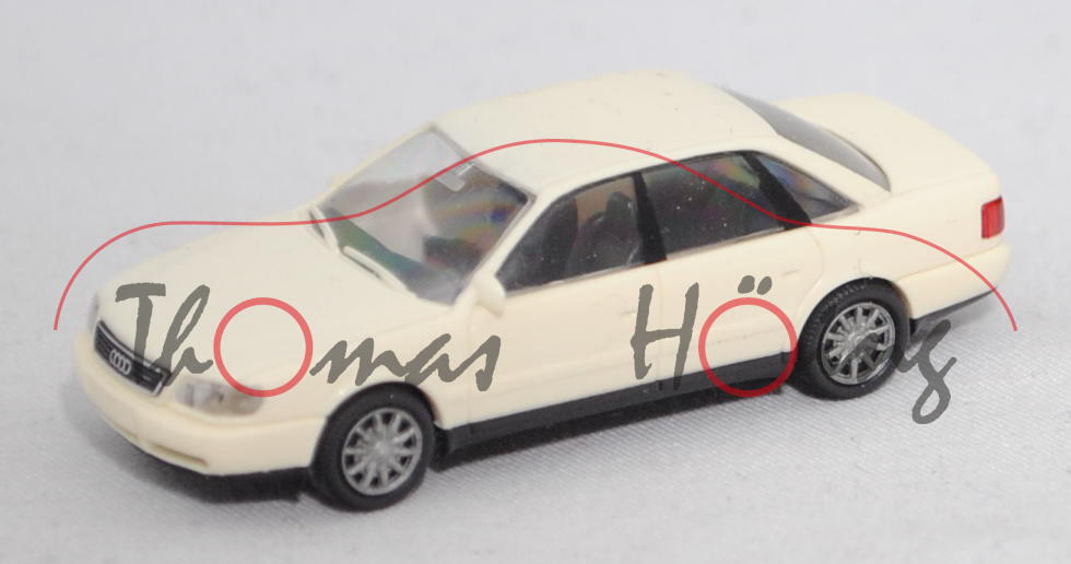 Audi A6 (Baureihe C4, Typ 4A, Modell 1994-1997), cremeweiß, innen schwarz, Rietze, 1:87