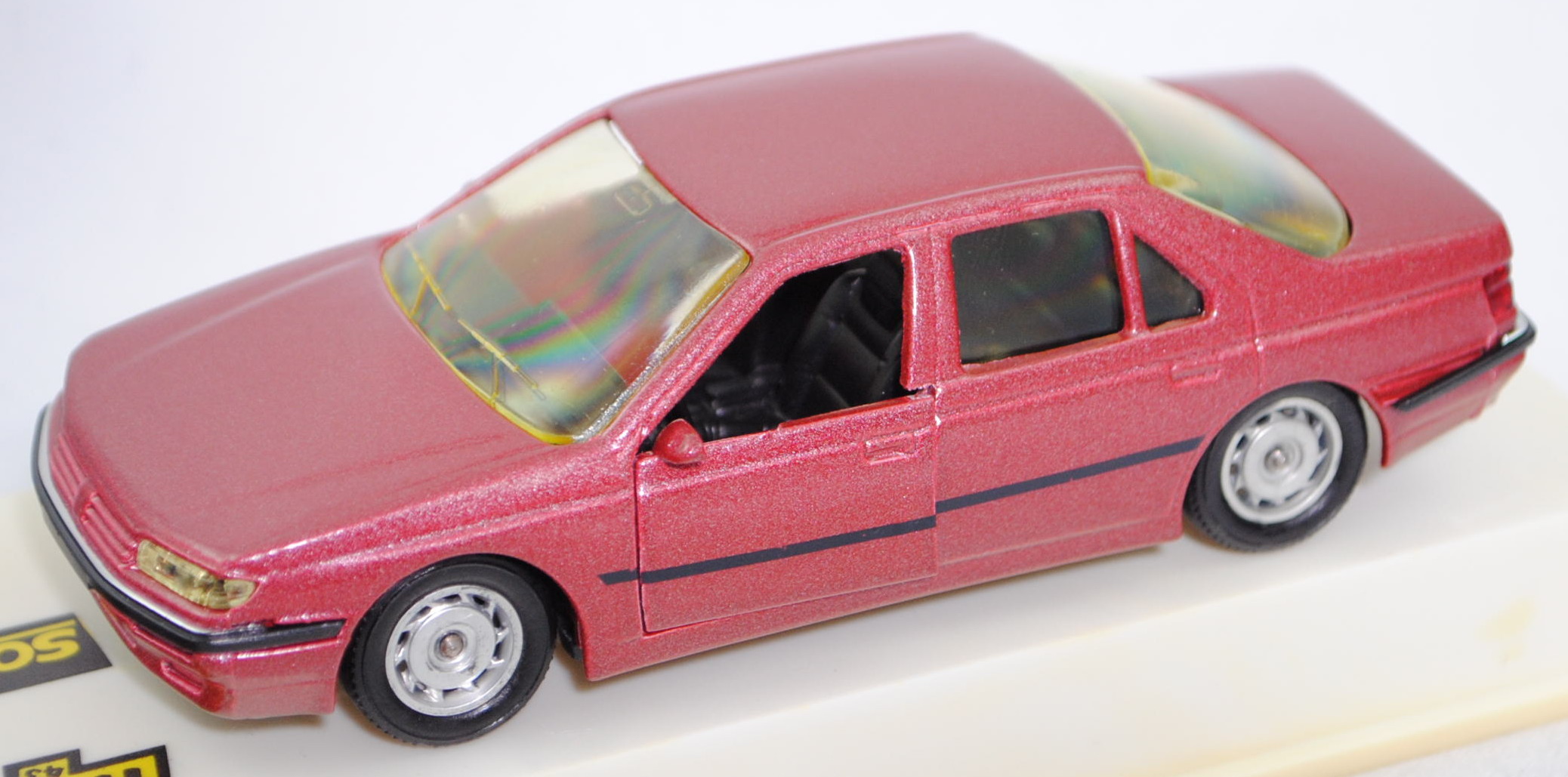 Peugeot 605 SV 24 (Typ 6B, Modell 1989-1995), dunkel-rotviolettmetallic, Solido HI-FI, 1:43, PC-Box