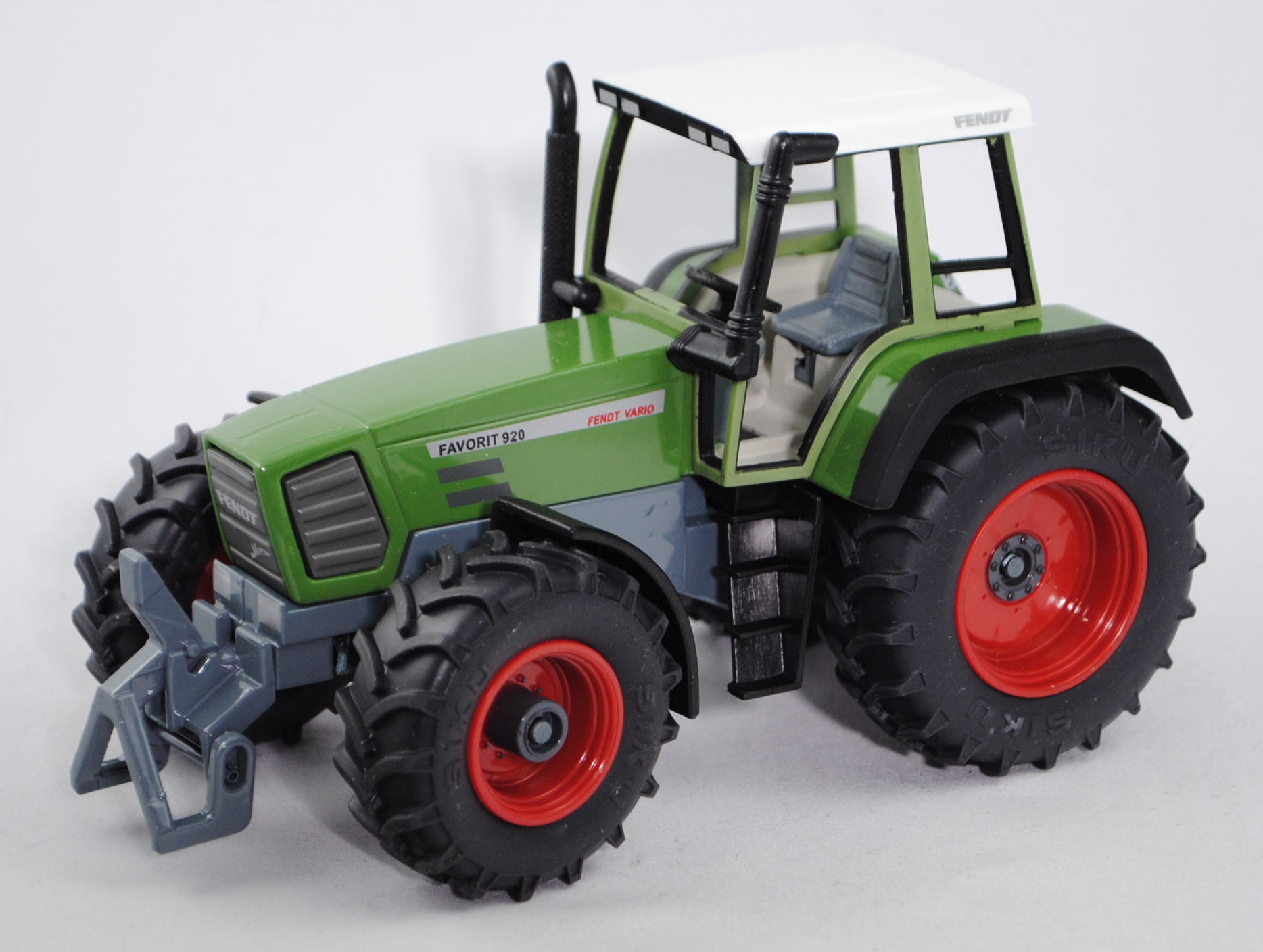 Fendt Favorit 920 Vario Traktor (Modell 1997-2000), reinweiß/hell-grasgrün/dunkel-fehgrau/mattschwar