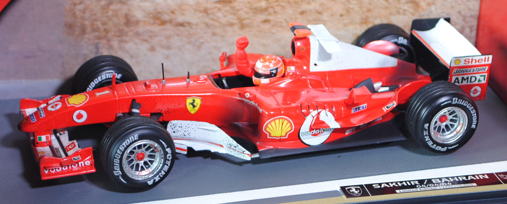 Ferrari F2004, leuchtrot/reinweiß, Team Scuderia Ferrari Marlboro (1. Platz), Fahrer: Michael Schuma