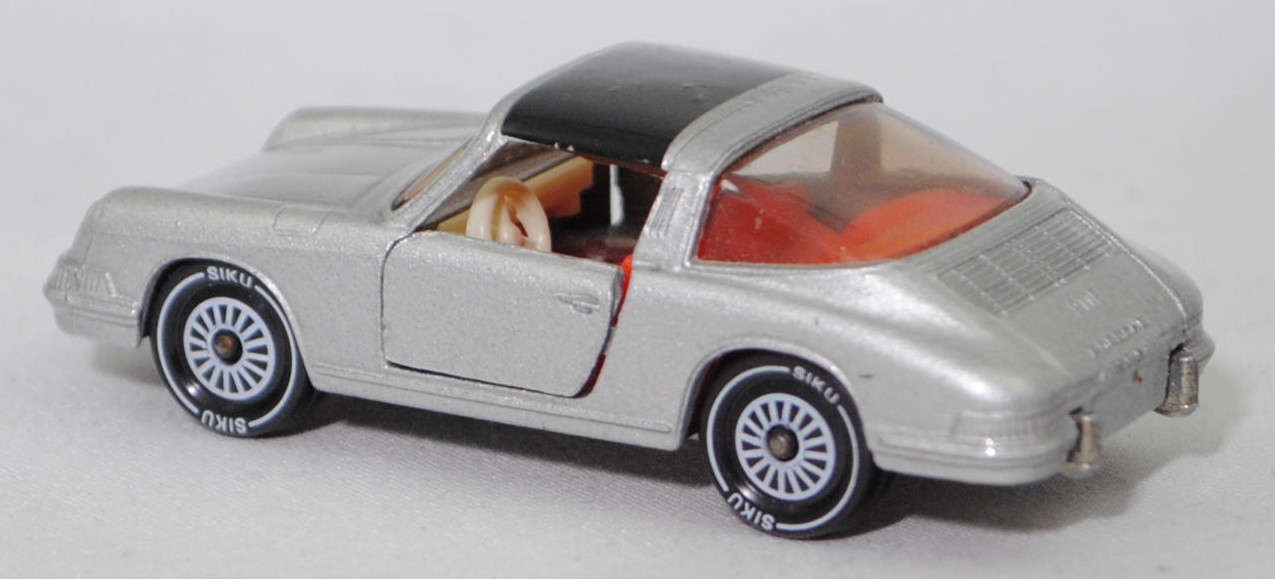 00009 Porsche 911 E Targa (F-Modell bzw. Urmodell, B-Serie, Modell 1968-1969), silber, Lenkrad weiß, Dach schwarz, Bpr. V234 und 1010, W-Germ, Verglasung rauch, R11 glatt, SIKU, 1:60, m