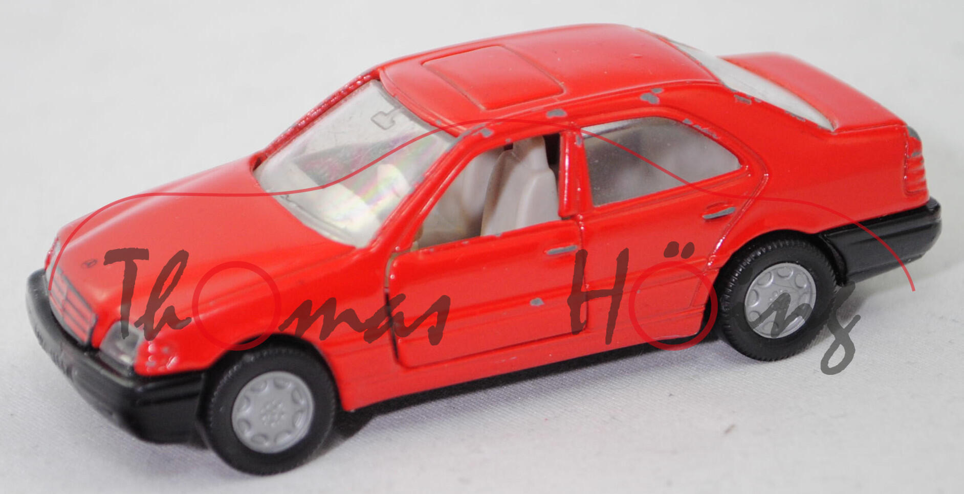 00002a Mercedes-Benz C 220 Klassische Version (W 202, Vor-MoPf, Mod. 93-95), rot, Kardanwelle lang, B7, SIKU, 1:55, vsc