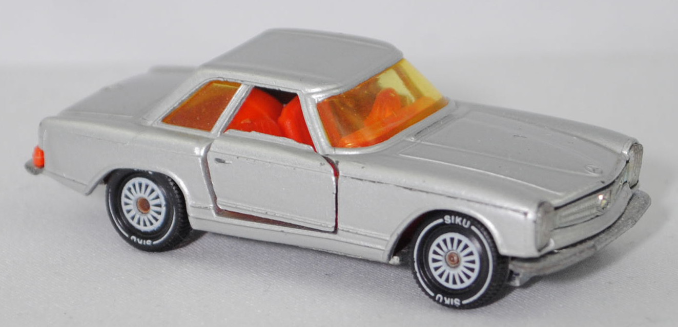 00006 Mercedes-Benz 280 SL (W 113, Pagode, Modell 1968-1971) mit Hardtop (Coupédach), silber, Bpr. V 302 / 1017, W-Germ, Verglasung gelb, R11 gerillt, SIKU SUPER, 1:60, m-