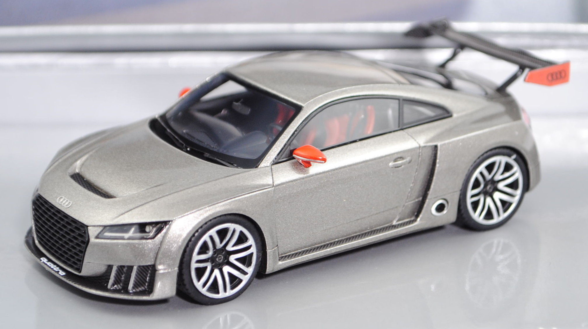 Audi TT clubsport turbo 2015 (Typ 8S, Coupé, Modell 2014-), ferrotitanium, (Präsentation: Wörthersee