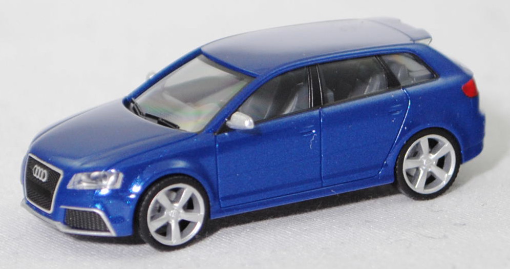 Audi RS 3 Sportback (1. Generation RS 3 bzw. 2. Generation A3, 8PA, Modell 2011-2012), sepangblau perleffekt (Verkaufskennzeichen E9, Farbcode LY5Q), Herpa, 1:87, mb