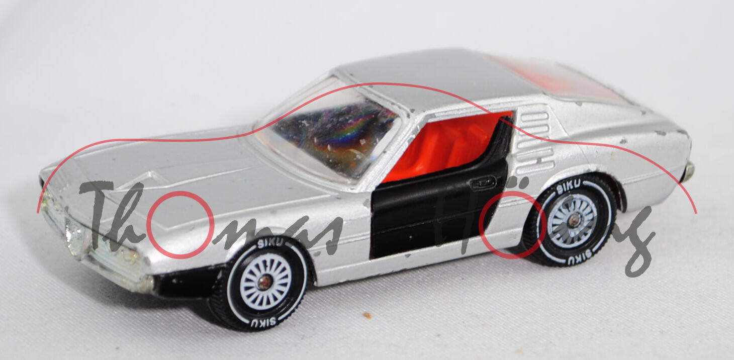 Alfa Romeo Montreal (Tipo 105.64, Modell 1970-1977), silbergraumetallic/schwarz, innen rotorange, Le