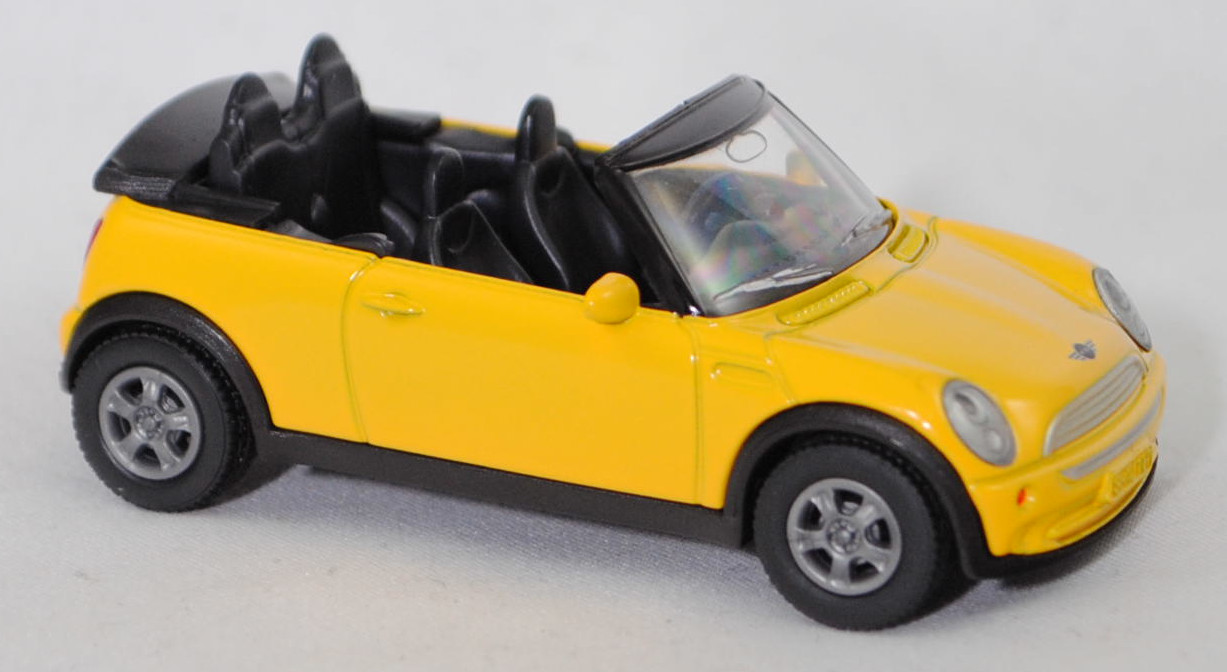 00001 MINI Cooper Cabrio (1. Generation, R52, Vorfacelift, Modell 2004-2006), hell-signalgelb (mellow yellow beim Original), B26 silbergrau, SIKU SUPER, 1:52, m