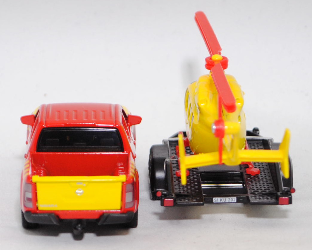 00000 NISSAN NAVARA Double Cab 4x4 (Modell 2014-2020) mit Autotransporter und Eurocopter EC 145 (Modell 2002-2014), rot/gelb, MOUNTAIN / RESCUE, SIKU SUPER 1:50, L17mpK