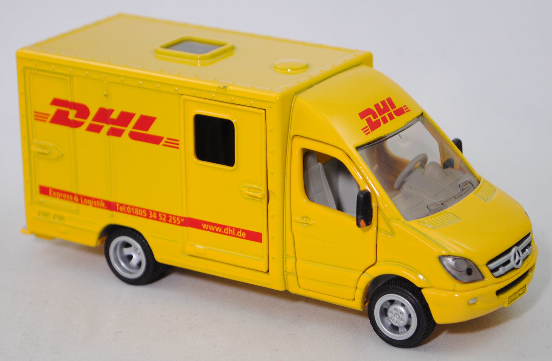 00000 Mercedes-Benz Sprinter II (2. Generation, W 906, Typ Standard, Vor-MoPf, Modell 2006-2009) Postwagen, verkehrsgelb, DHL, Bpr. 2108 / 1936, SIKU SUPER 1:50, L17mpK