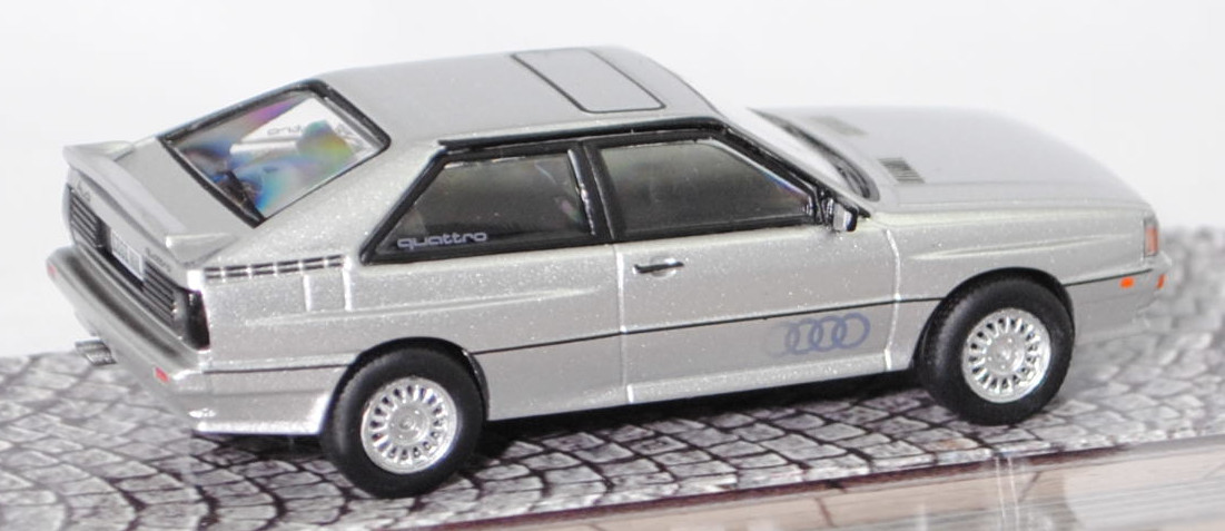 Audi quattro (B2, Typ 85Q, Facelift 2, Modell 1985-1987), silbermetalic (diamantsilbermetallic, L97A), Schuco und Tarmac Works by Minimax, 1:64, mb (Limited)