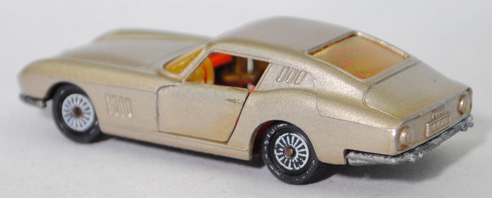 00005 Umbau Ferrari Berlinetta 275 GTB (Tipo 563, 2. Serie, Long Nose / Lange Nase, Modell 1965-1966), blass-goldmetallic, Frontscheinwerfer integriert, Bpr. 1012, W-Germ, R11, SIKU, 1:56, m-