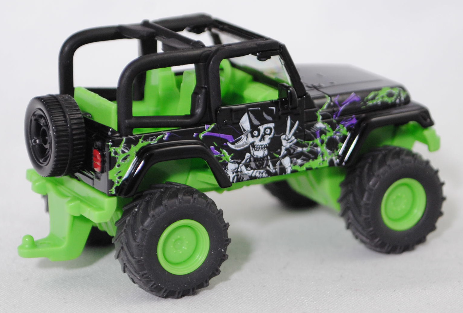 00000 Jeep Wrangler Sport 4.0 (2. Generation, Baureihe TJ, Facelift 2002, Modell 2002-2006) Big Wheel, schwarz, SIKU SUPER, 1:55, P29f