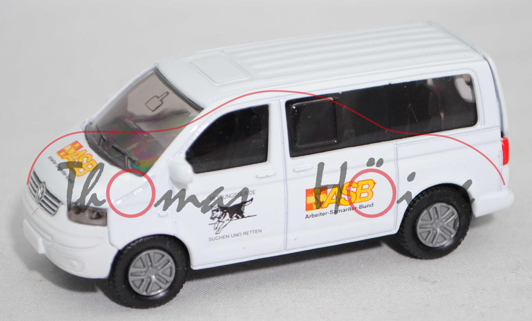 00005 ASB VW T5.1 Multivan (Modell 2003-2009), reinweiß, ASB / RETTUNGSHUNDE, SIKU, 1:58, Tüte