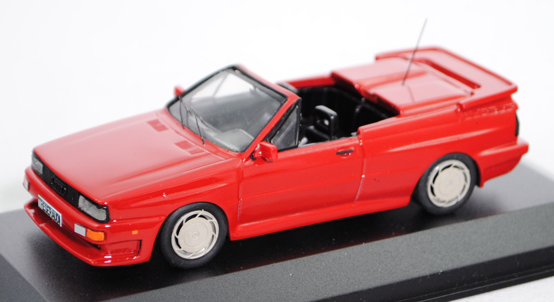 TreserAudi quattro roadster (B2, Facelift 2, Typ 85Q, Modell 85-89), rot (vgl. tornadorot), 1:43, mb