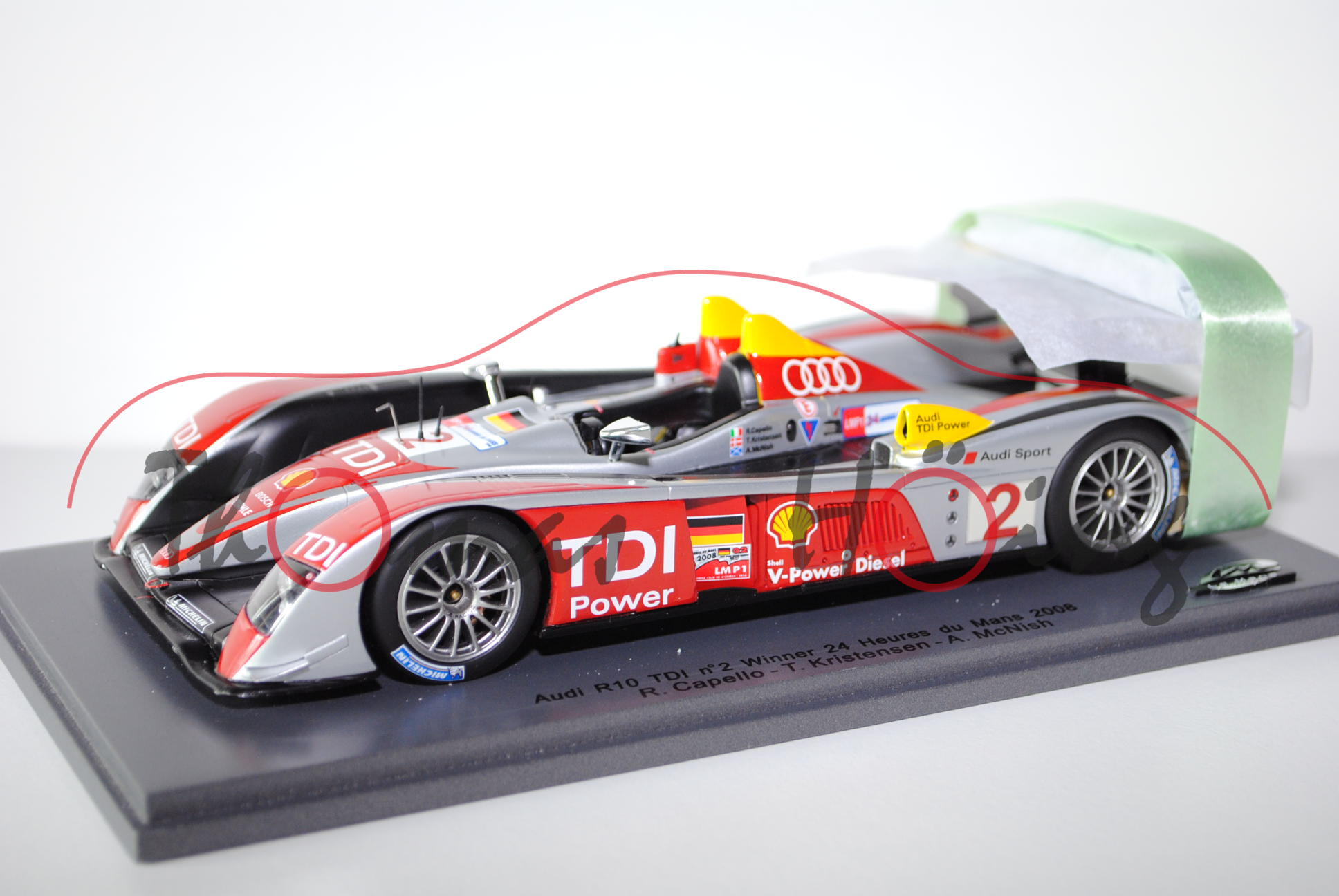 Audi R10 TDI, 24h Le Mans 2008, silber/gelb/rot/schwarz, Capello/Kristensen/McNish, Nr. 2, 1:24, Le