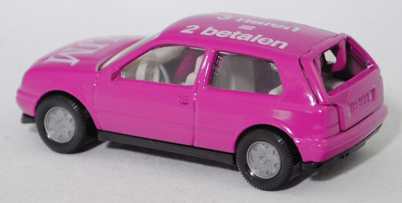 00003 JJM VW Golf III 1.8 GL (Typ 1H, Vorfacelift, Modell 1991-1994), dunkel-verkehrspurpur, innen grau, Lenkrad grau, JJM / 3 halen / = / 2 betalen, Chassis schwarz, SIKU SUPER, 1:56, m