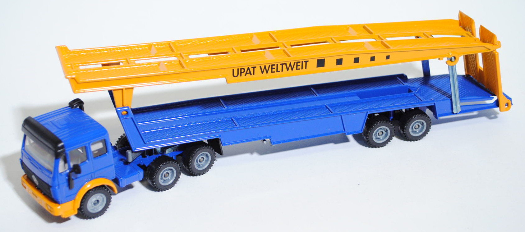 Mercedes SK Autotransporter, ultramarinblau/melonengelb, UPAT WELTWEIT, L14a