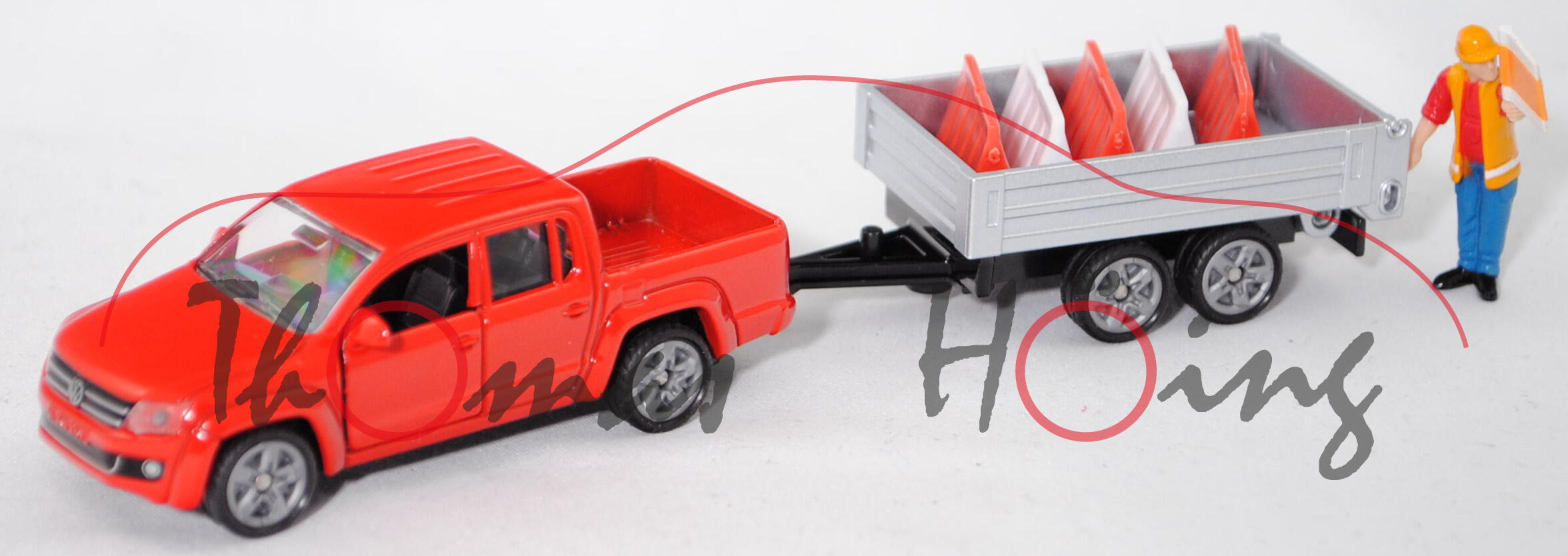 00002 VW Amarok (Mod. 10-12) mit Rückwärtskipper, rot, B47 geschlossen silbergrau, SIKU 1:55, L17mpK