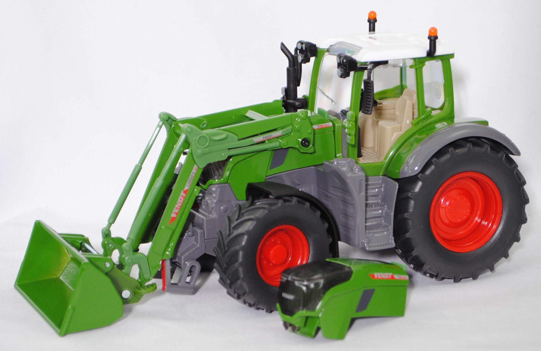 00000 Fendt 728 Vario Gen7 (7. Generation, Modell 2023-) mit abnehmbarem Frontlader, reinweiß/hell-grasgrün/hell-basaltgrau/mattschwarz, SIKU FARMER 1:32, L17mpK