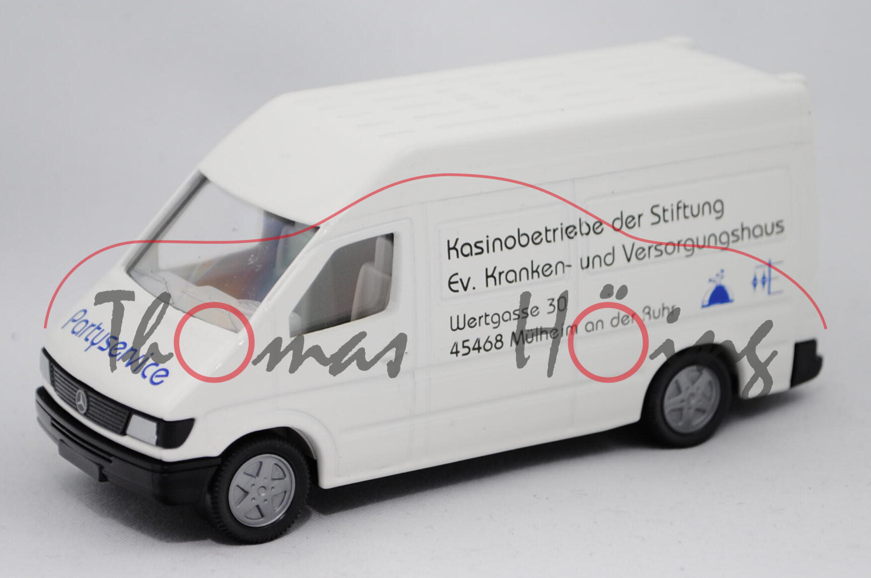 Mercedes-Benz Sprinter (T1N, Baureihe W 901, Mod. 95-00) 212 D / 312 D / 412 D, cremeweiß, Kasinobet