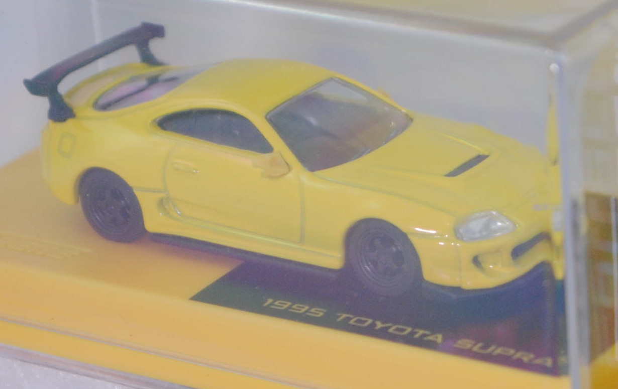 Toyota Supra RZ (4. Generation, JZA80 (in den USA Supra MKIV genannt), Vorfacelift, Modell 1993-1996), zinkgelb, majorette, 1:64, PC-Box im Blister (Collection)