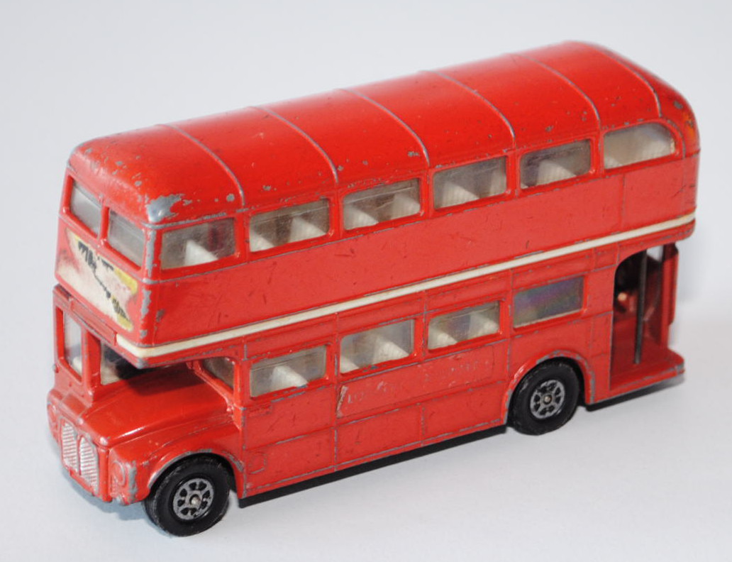 AEC London Transport Routemaster Bus (Doppeldecker), Modell 1954-1968, karminrot, BTA Welcome to Bri