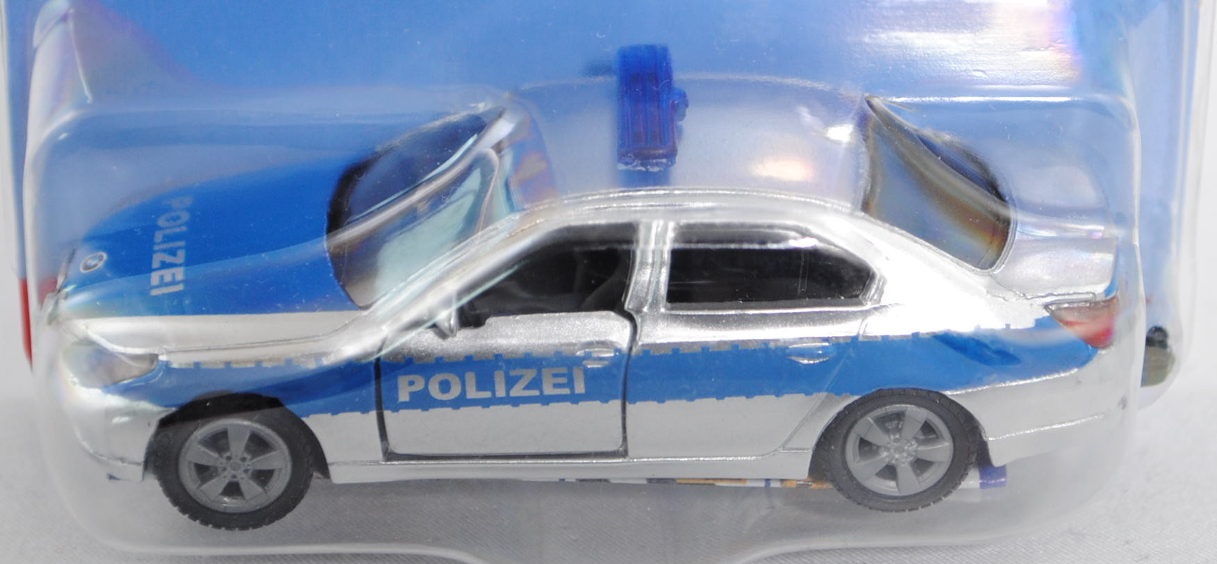 00010 BMW 545 i (Typ E60, Modell 2003-2007) Polizei-Streifenwagen, weißaluminiummetallic