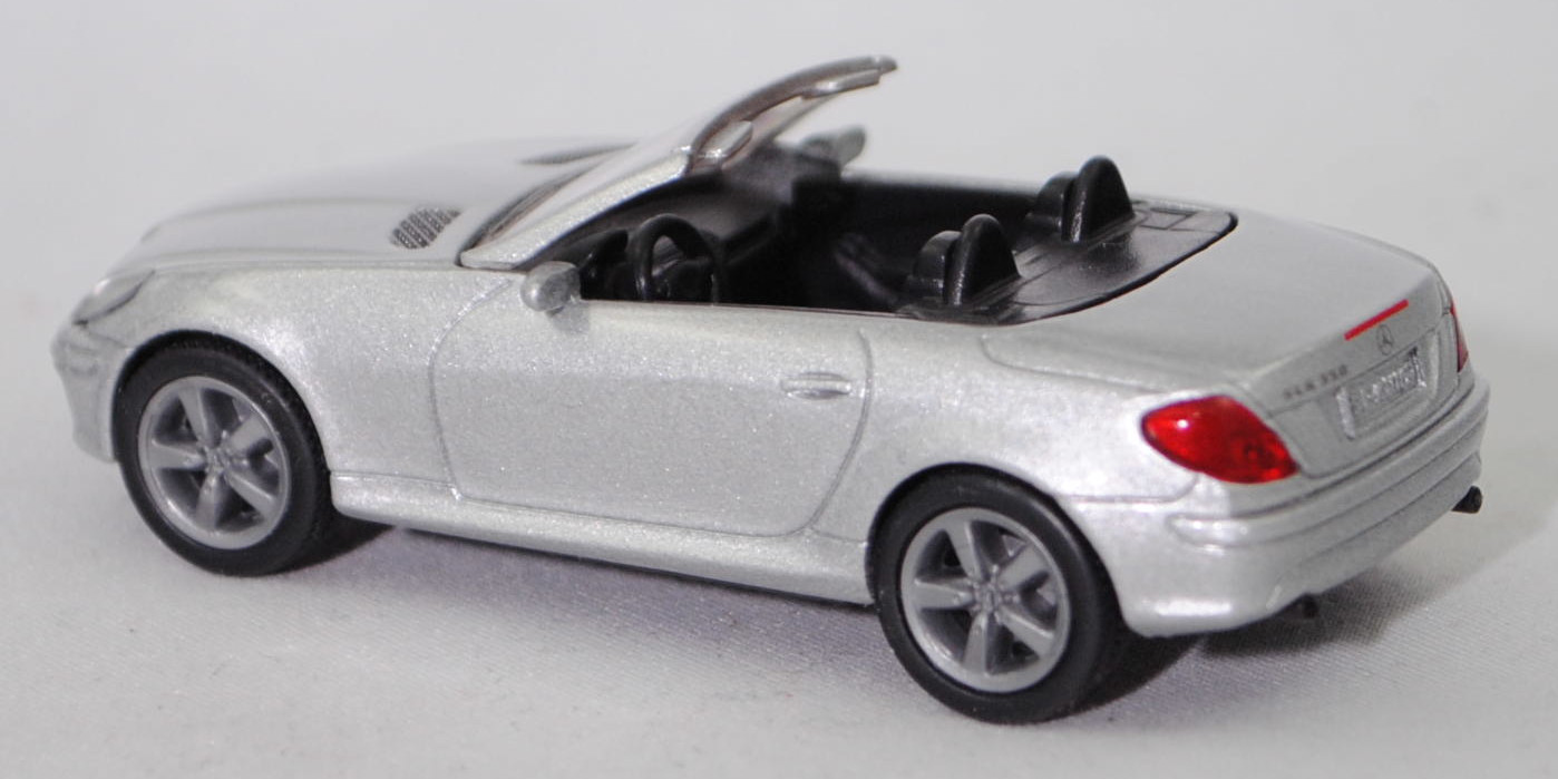 00000 Mercedes-Benz SLK 350 (interne Baureihenbezeichnung R 171, Vor-MoPf, Modell 2004-2008), silbergraumetallic, Bpr. MERC. BENZ SLK 350 und 1002, SIKU SUPER, 1:55, m