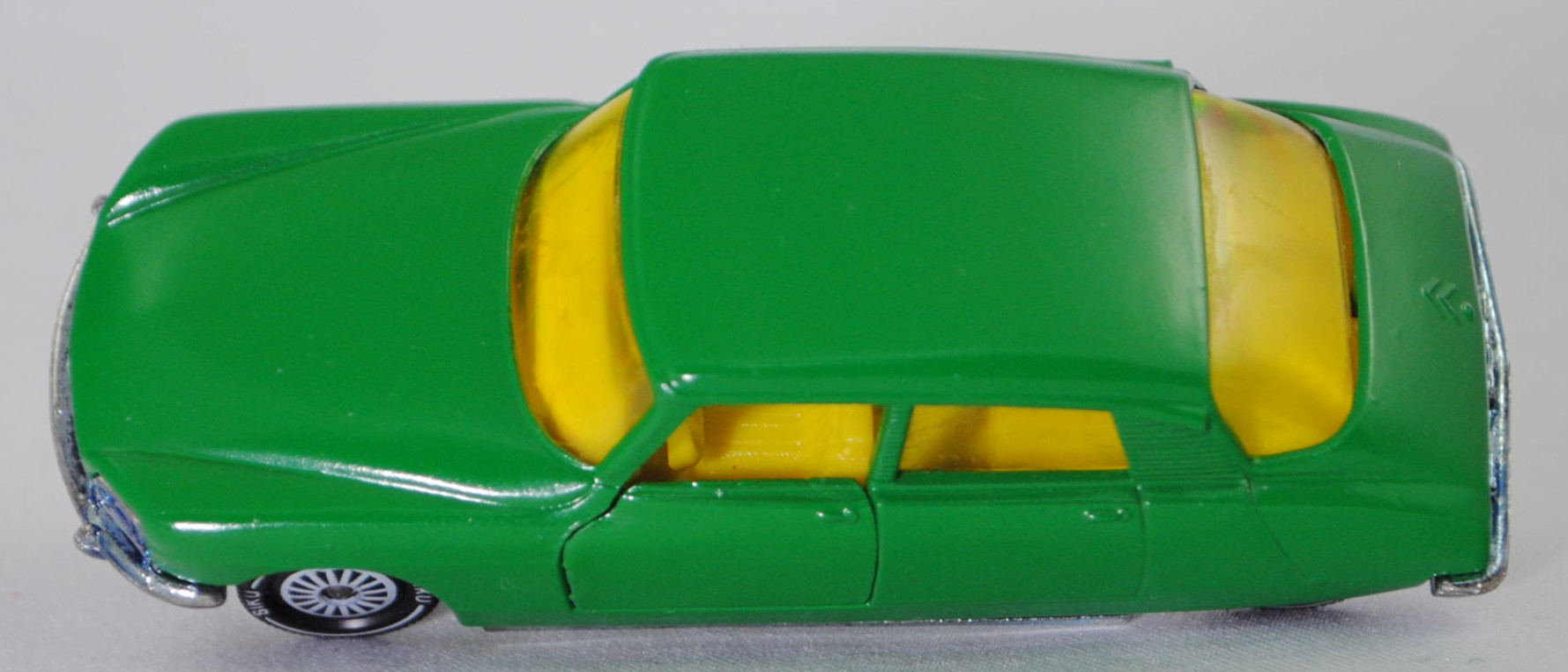 00003 Citroen DS 21 (2. Generation D-Modelle, Vorfacelift, Modell 1967-1968), verkehrsgrün, innen zinkgelb, Germ, R11, SIKU SUPER, 1:61, m (Verglasung mit Kratzspuren)