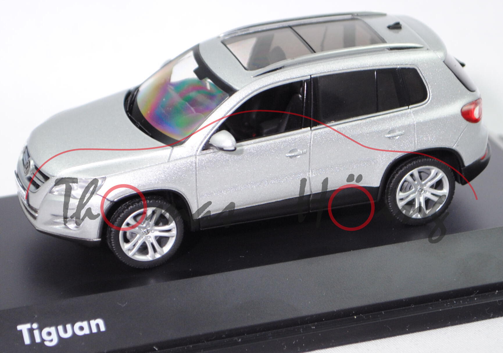 VW Tiguan Sport & Style 2.0 TDI D-PF 4MOTION (Typ 5N, Modell 08-11), reflexsilber, Schuco, 1:43, mb