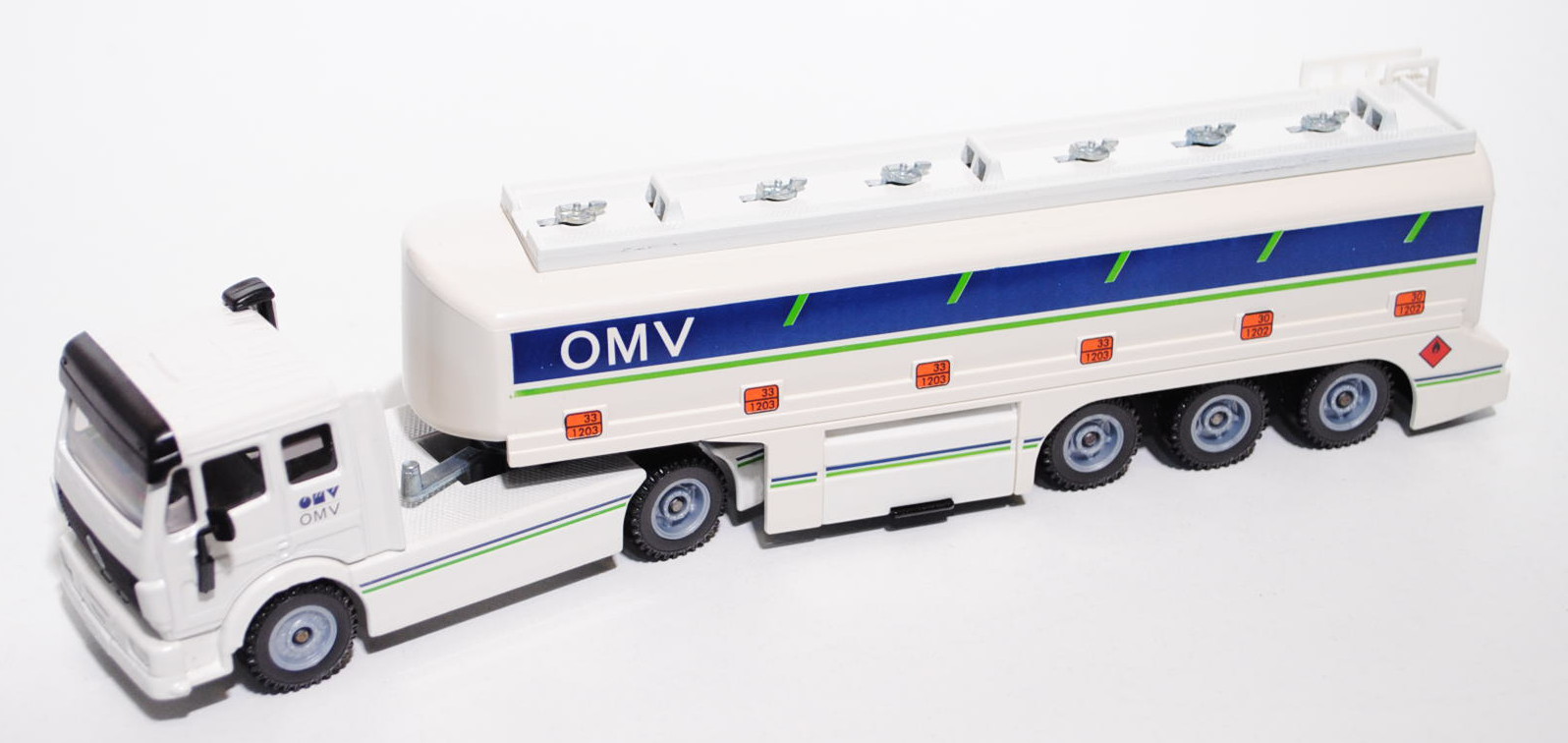 03801 Mercedes SK Tankzug mit TOPAS-Aufbau, cremeweiß, OMV, Werbebox, A.2