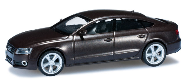 Audi A5 Sportback (Typ 8T, AU 483), Modell 2019-2011, teakbraun metallic, Herpa, 1:87, mb