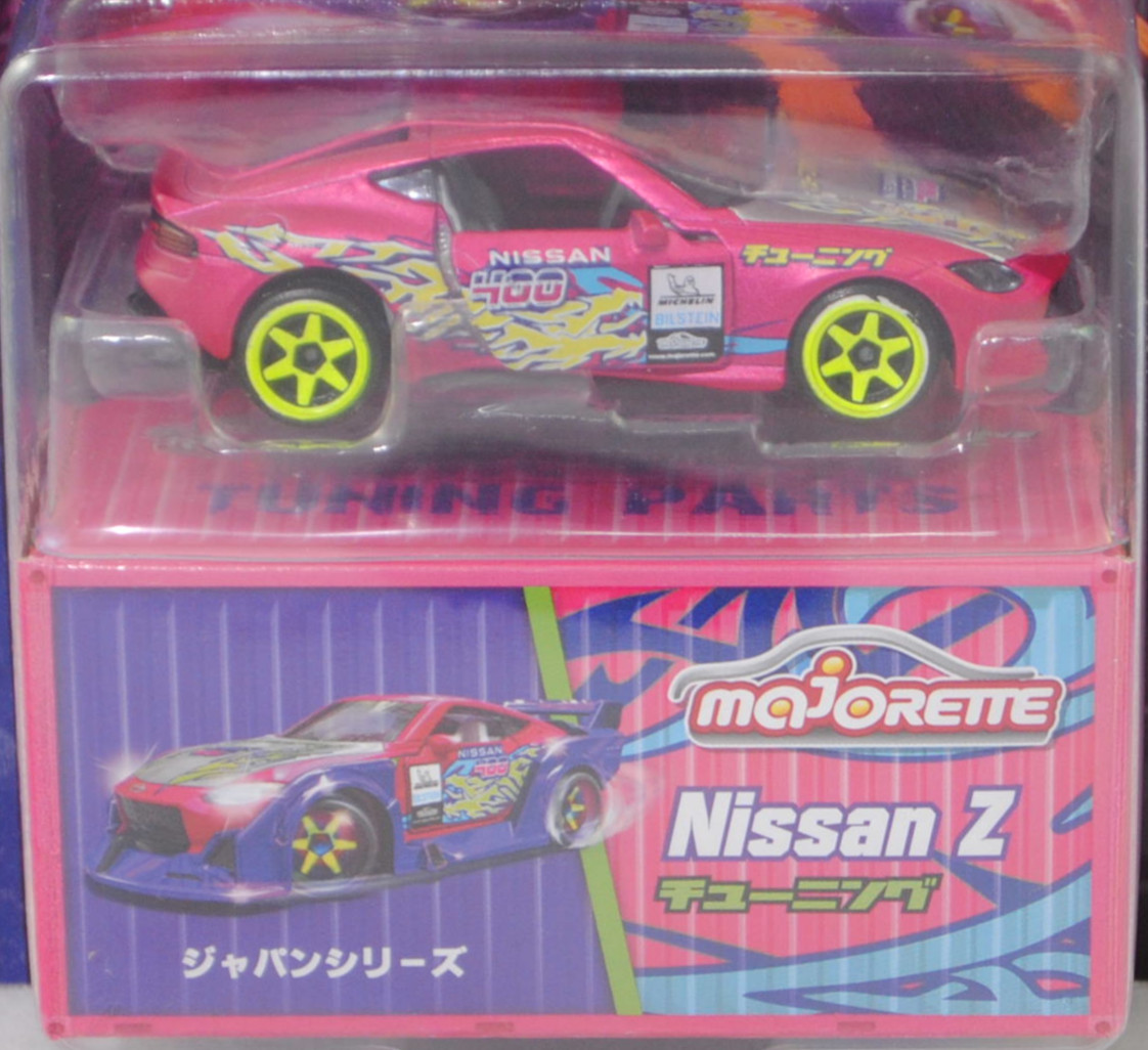 Nissan Z Performance (Typ RZ34, Mod. 22-), rotviolettmet., Beilage: Tuning-Teile, majorette, 1:58, mb