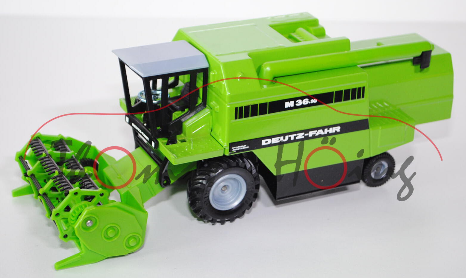 Deutz-Fahr M 36.10 Mähdrescher, gelbgrün, kleines Mähwerk