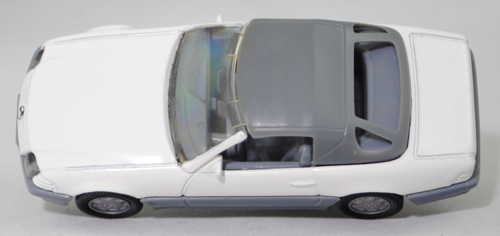 00004 Mercedes-Benz 500 SL mit Verdeck (Hardtop) (R 129, Modell 1989-1992), reinweiß/fehgrau, Scheibe seitlich  reinweiß, Heckklappe ohne Stern, Hong, B7, SIKU SUPER, 1:55, m