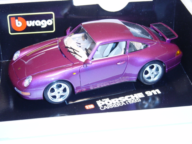 Porsche 911 Carrera (1993), signalviolettmetallic, innen beige, Bburago, 1:18, mb