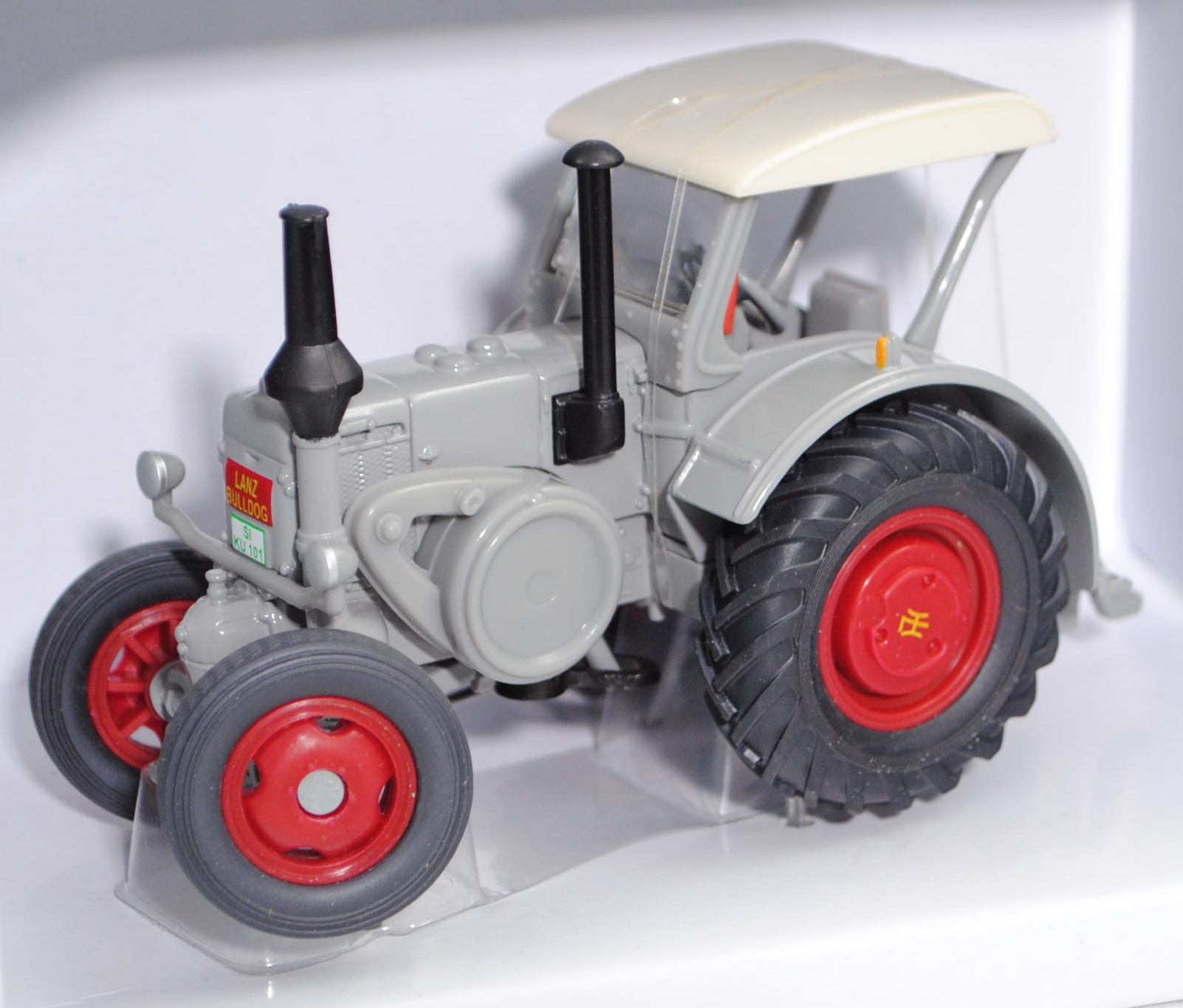 00001 Lanz Verkehrs-Bulldog HR8 - D9511 (Mod. 37-44 und 45-55), verkehrsgrau, SIKU, 1:32, L17mP