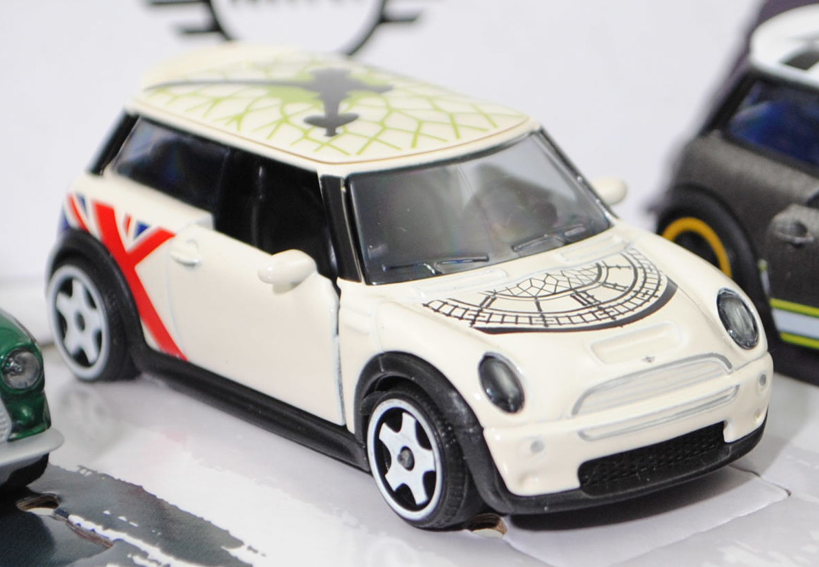 Giftpack MINI ICONS: MINI John Cooper Works GP (Modell 2020) + 2x MINI Cooper 1.3i (Modell 1991-1996) + 2x MINI Cooper S, majorette, mb (MINI ICONS EDITION)