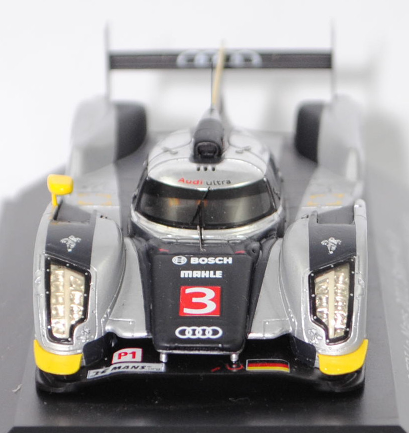 Audi R18 TDI, Le Mans 2011, schwarz/silber, Fahrer: Dindo Capello / Tom Kristensen / Allan McNish, Startnummer 3, Minimax, 1:43, PC-Box Werbeschachtel (Vitrinenmodell, ohne Umverpackung)