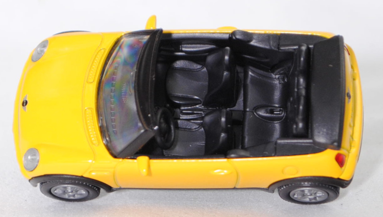 00001 MINI Cooper Cabrio (1. Generation, R52, Vorfacelift, Modell 2004-2006), hell-signalgelb (mellow yellow beim Original), B26 silbergrau, SIKU SUPER, 1:52, m