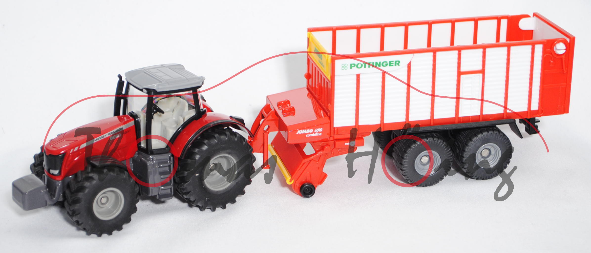 Massey Ferguson 8690 Dyna-VT Traktor mit Pöttinger JUMBO 6010 combiline autocut Silierwagen