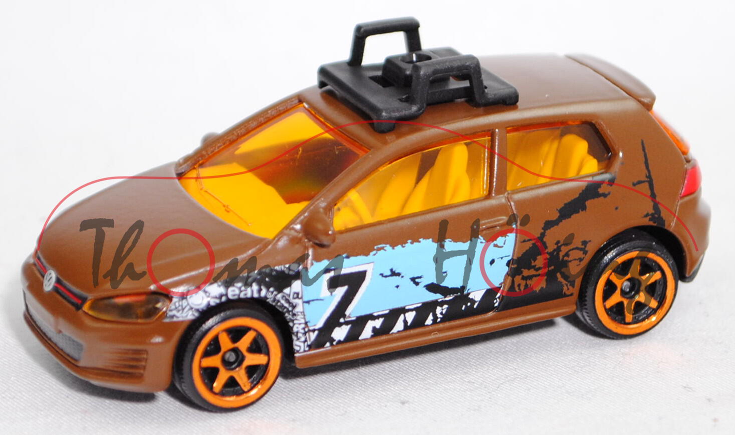 VW Golf VII GTI (Typ AU / VW 370, Modell 13-17) RATLOOK / URBAN, rehbraun, majorette, 1:64, mb