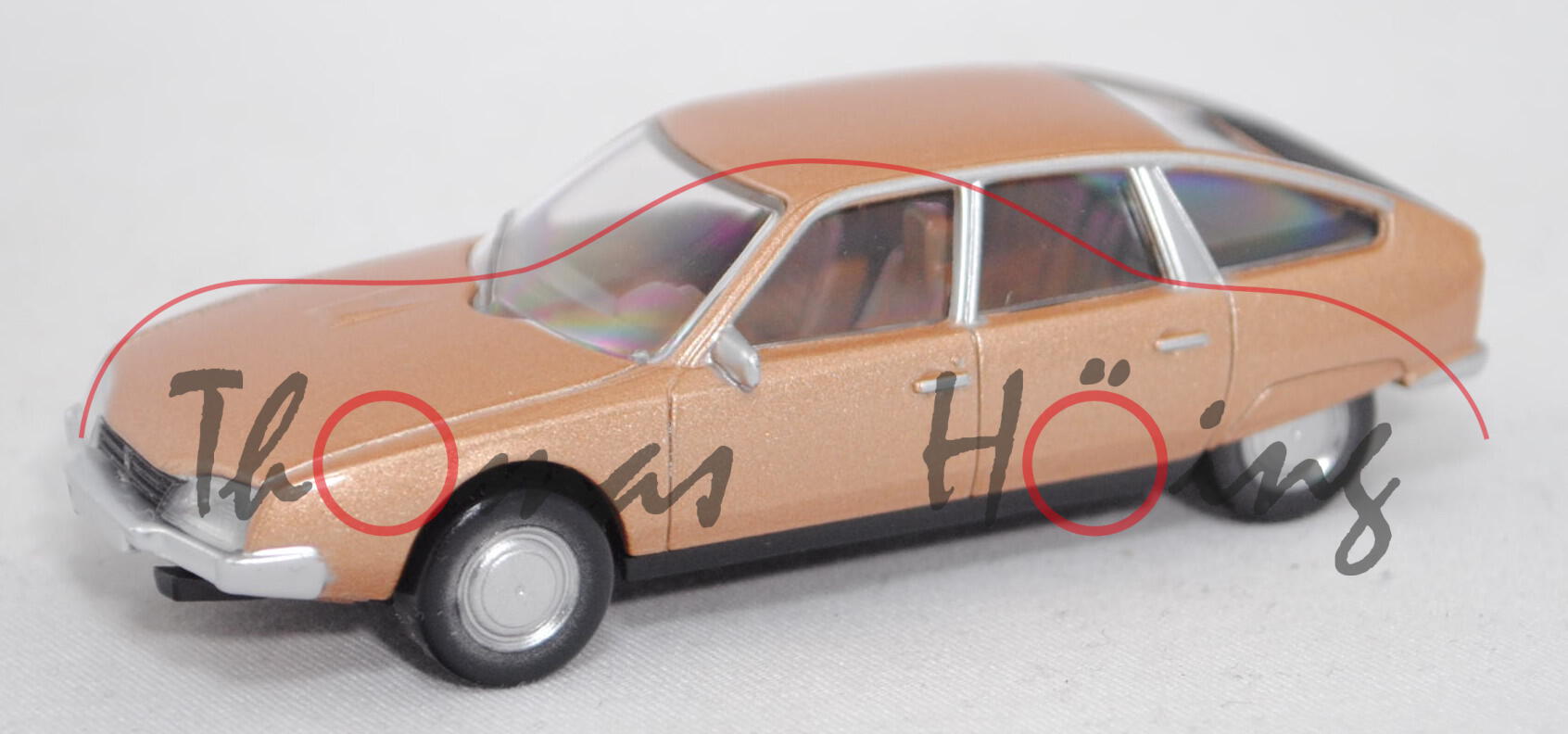 Citroen CX 2000 Berline (Typ Serie 1, Modell 1974-1979), sand beige metallic, ca. 1:63, Norev, mb