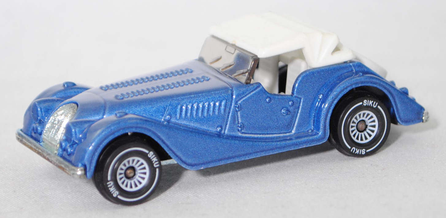 00001 Morgan Plus 8 3.5 V8 (1. Generation, Modell 1981-1987), hell-violettblaumetallic, innen reinweiß, W-Germ, mit CE-Zeichen, B4, SIKU SUPER, 1:52, m