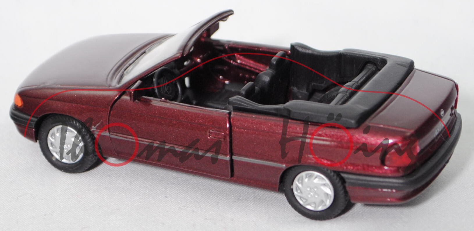 Opel - Astra F Cabriolet Giuseppe Bertone - Modèle Presse - 1/43 Opel - Astra F Cabriolet Giuseppe Bertone - Modèle Presse - 1/43