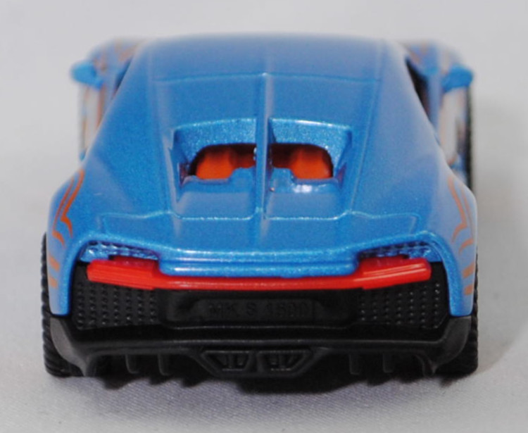 00002 Bugatti Chiron (1. Generation, BG744, Modell 2016-2024), lichtblaumetallic (vgl. electric-blue beim Original), innen hellrotorange, 38, SIKU SUPER, 1:57, P29f