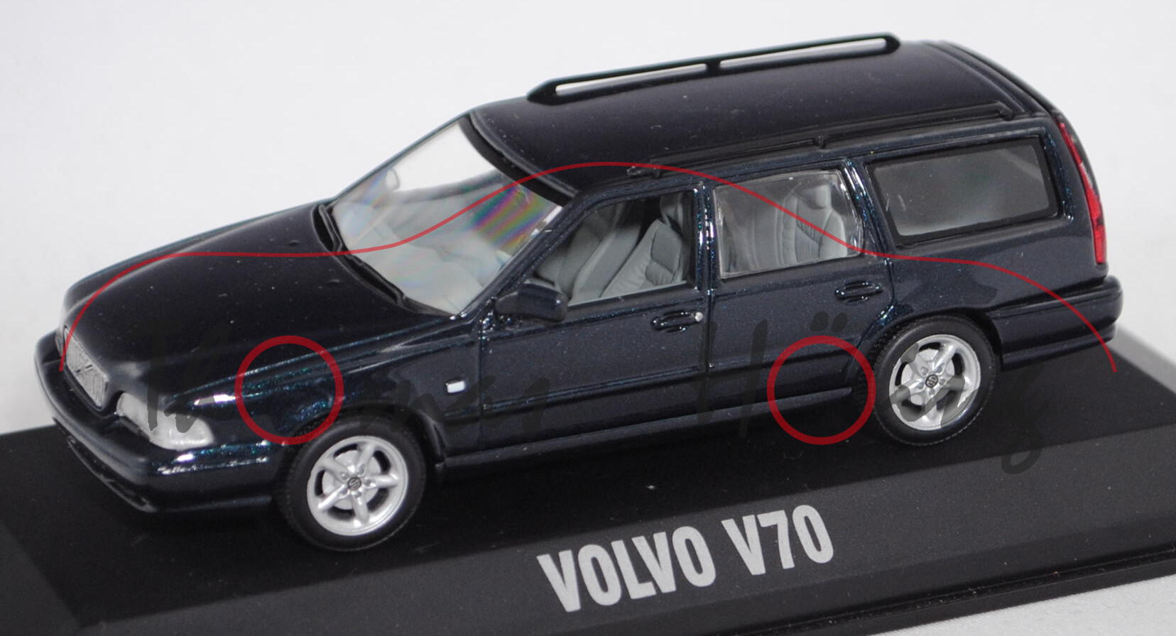 Volvo V70 (1. Generation, Typ L, Mod. 1996-2000), dunkel-graublaumetallic, Minichamps, 1:43, PC-Box