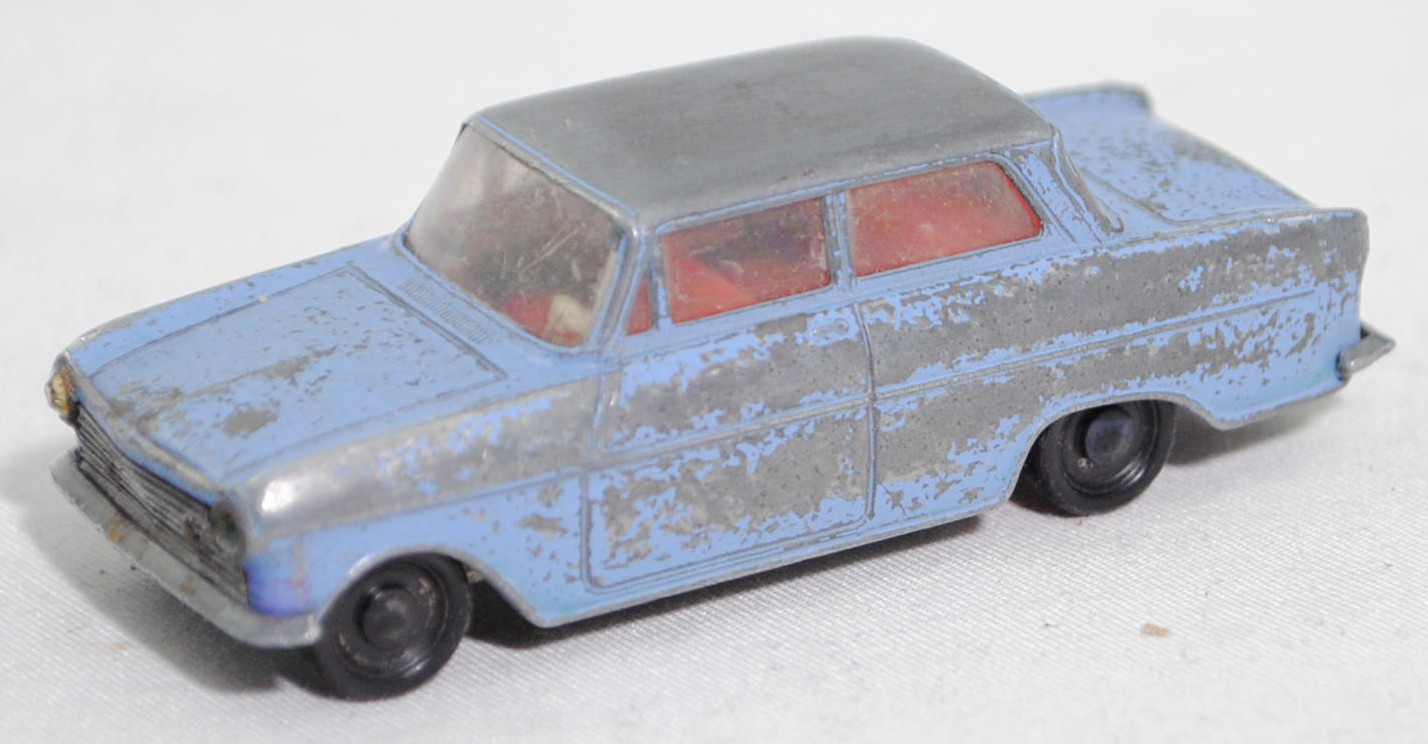 00001 OPEL KADETT (2. Generation, Modell 1962-1965), pastellblau, R1, Radnaben unlackiert, 1 Fac weg, vsc