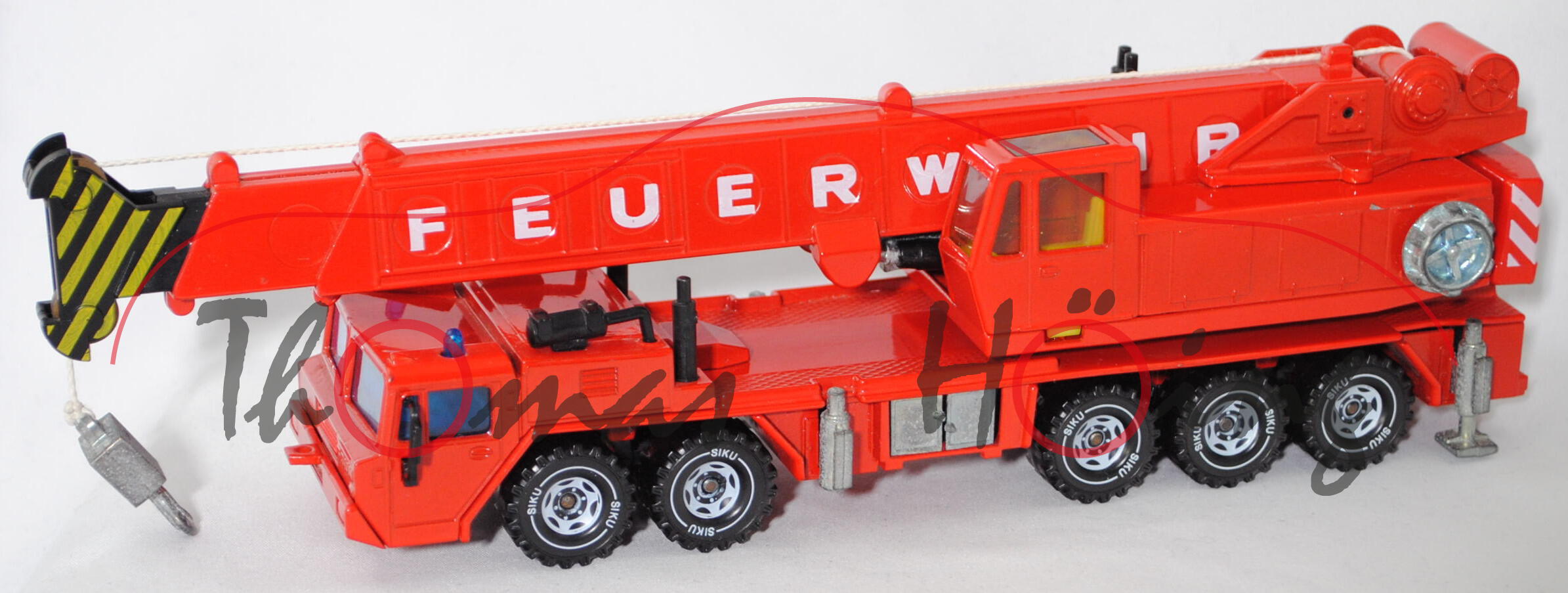 00007 GROVE TM 875F Hydraulischer Kran, rot, FEUERWEHR, 2 Kranplatten abgebrochen, SIKU, 1:55