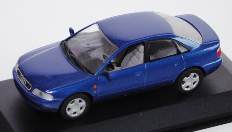 Audi A4 (B5, Typ 8D), Modell 1994-2000, blaumetallic, Minichamps, 1:43, Werbeschachtel